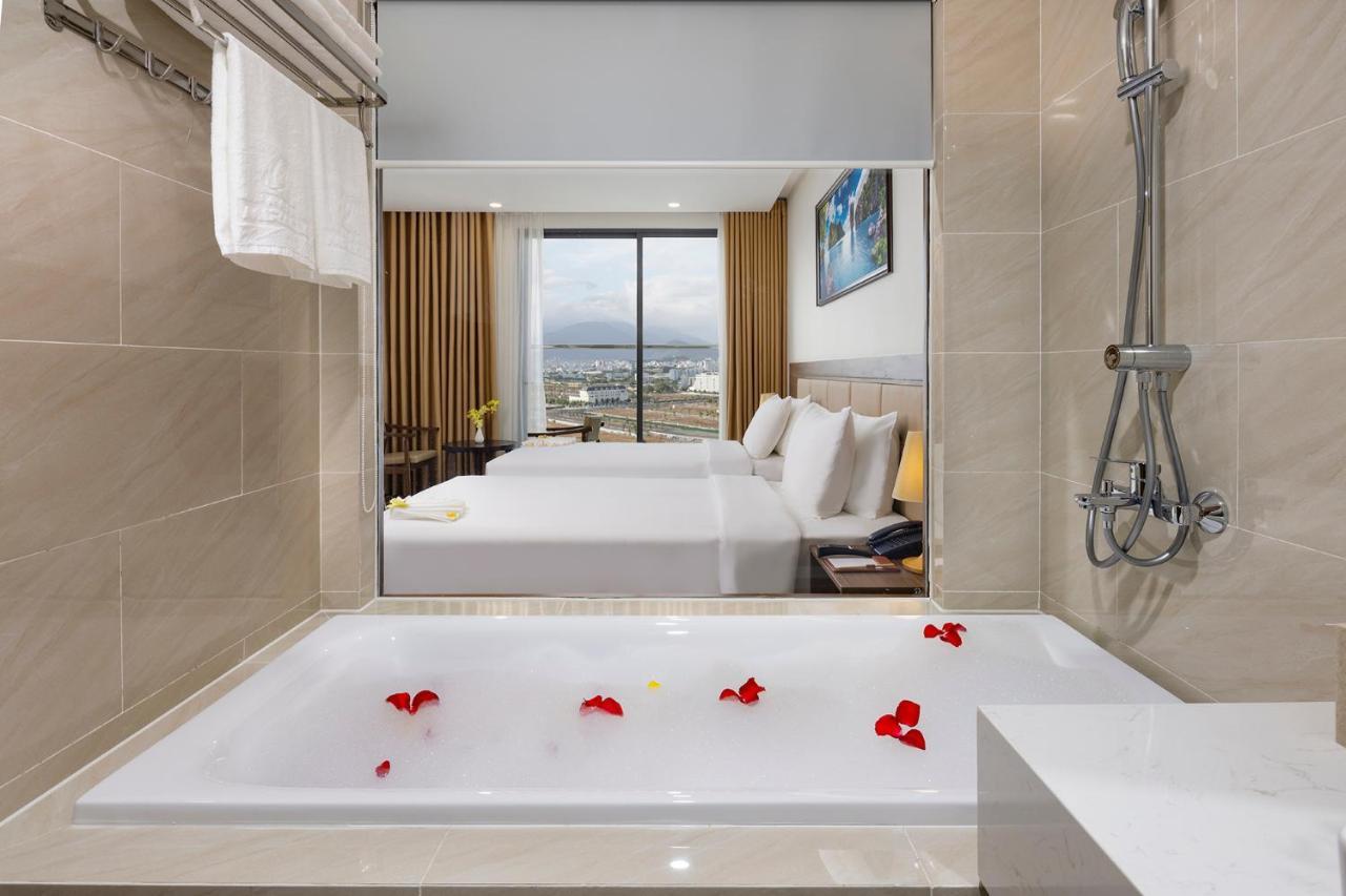 Miracle Luxury Nha Trang Otel Dış mekan fotoğraf